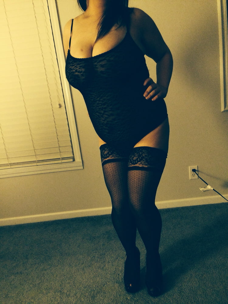 ASIAN WIFEY READY FOR THE NIGHT #106762021