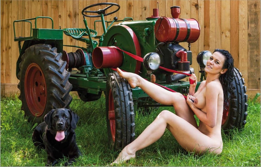 Tractorgirls #97278115