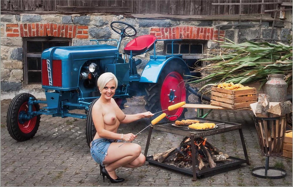 Tractorgirls #97278137