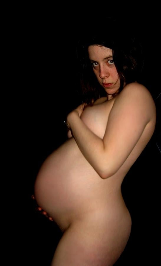 PREGNANT #95032433