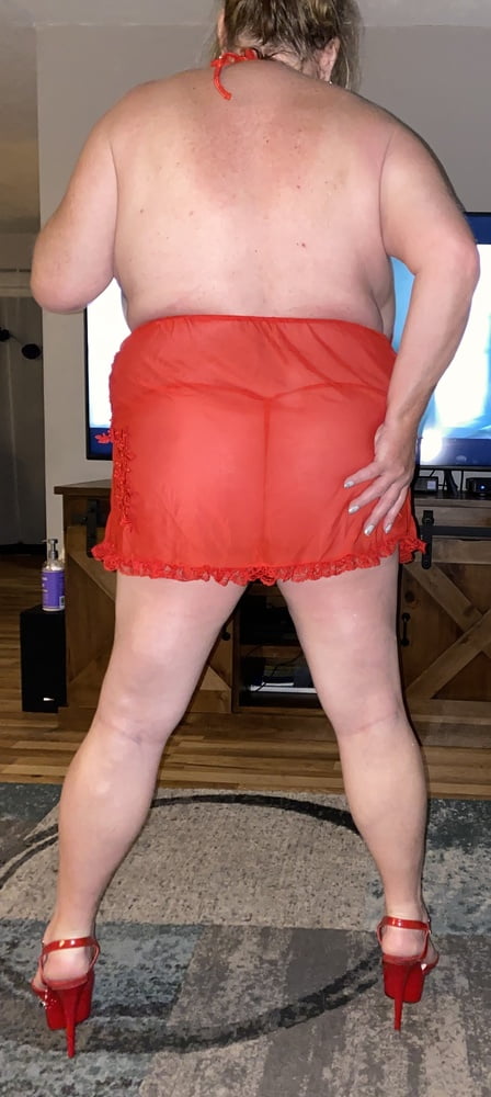 Femme bbw salope en lingerie rouge
 #106770498