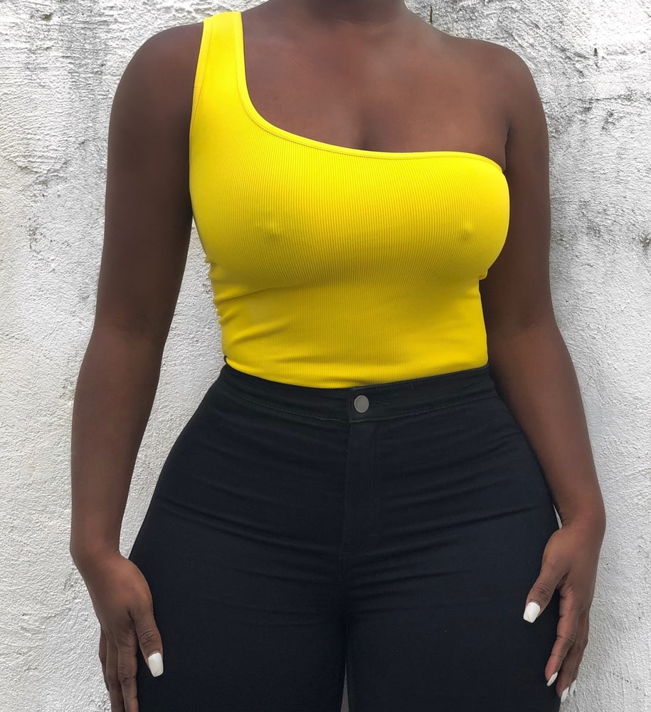 Wählen Sie eine Farbe
 #100621222