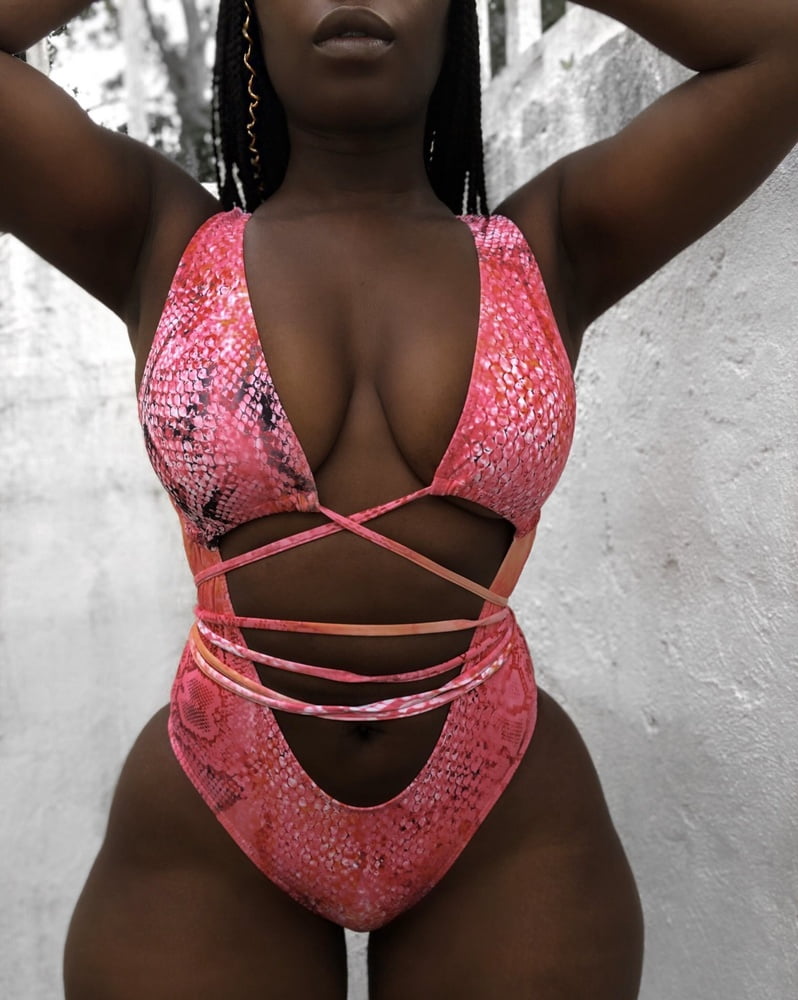 Wählen Sie eine Farbe
 #100621237