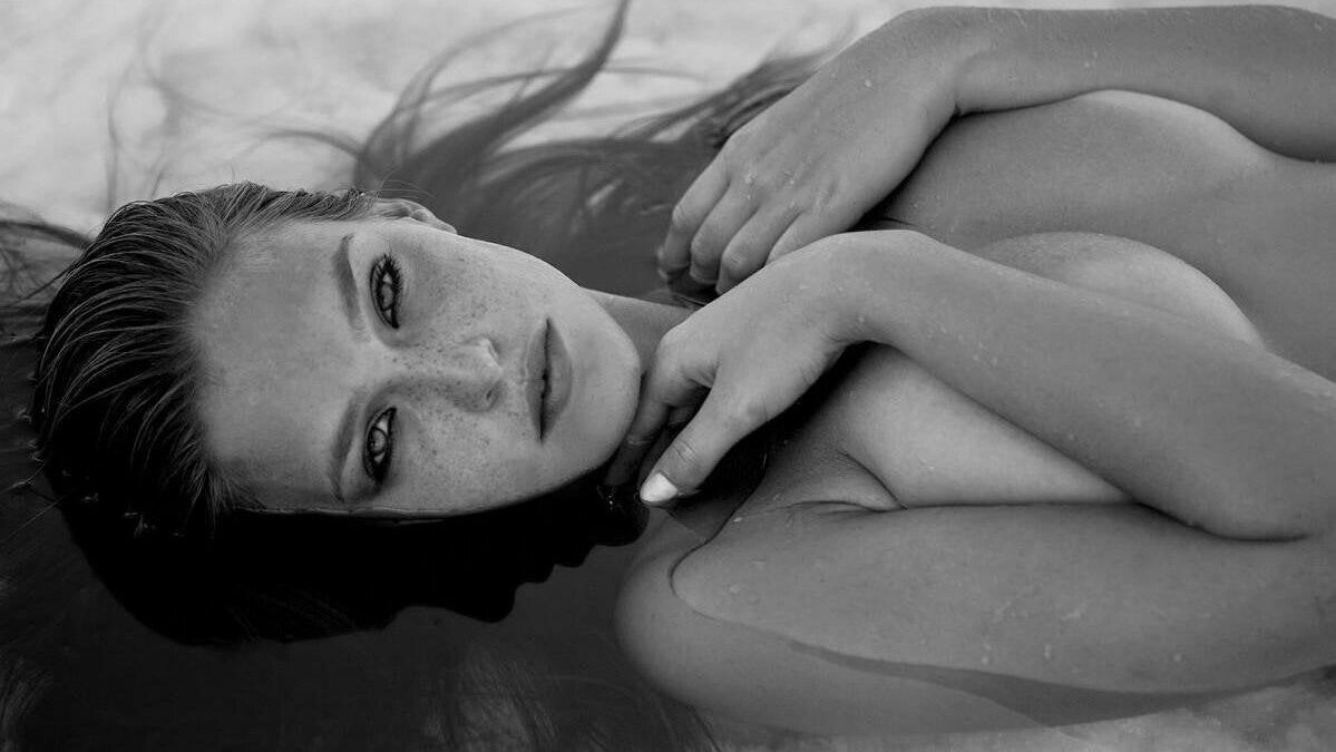 Bar Refaeli nude #109488941