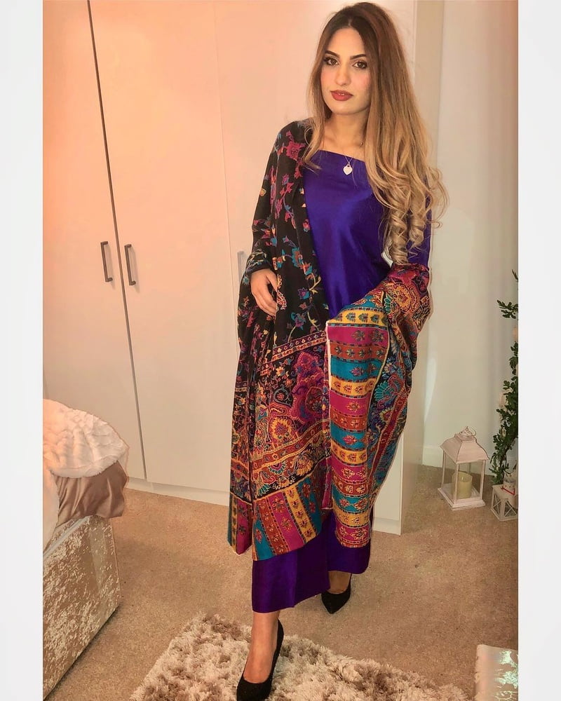 Sexy paki indisch arabisch asiatisch Schlampen
 #98347619
