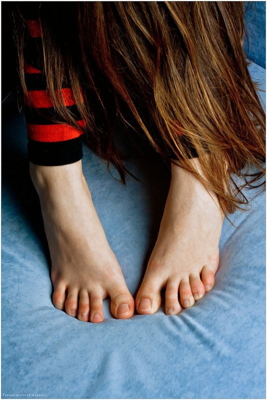 feet and heels only pics #105402076