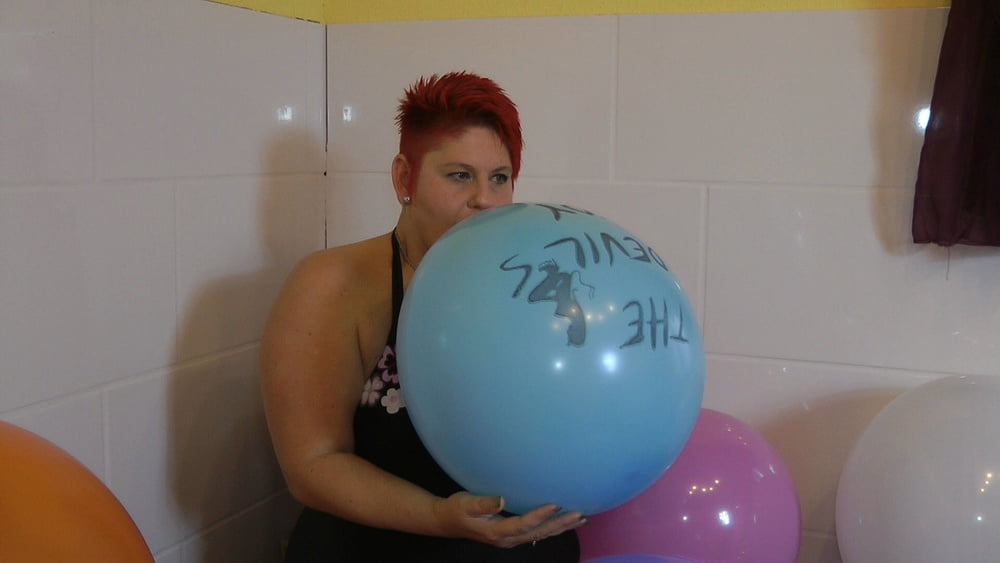 Balloon session in the tub #107147518
