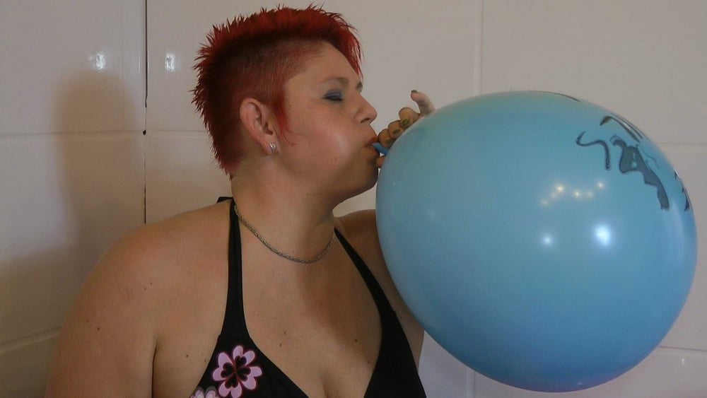 Balloon session in the tub #107147520