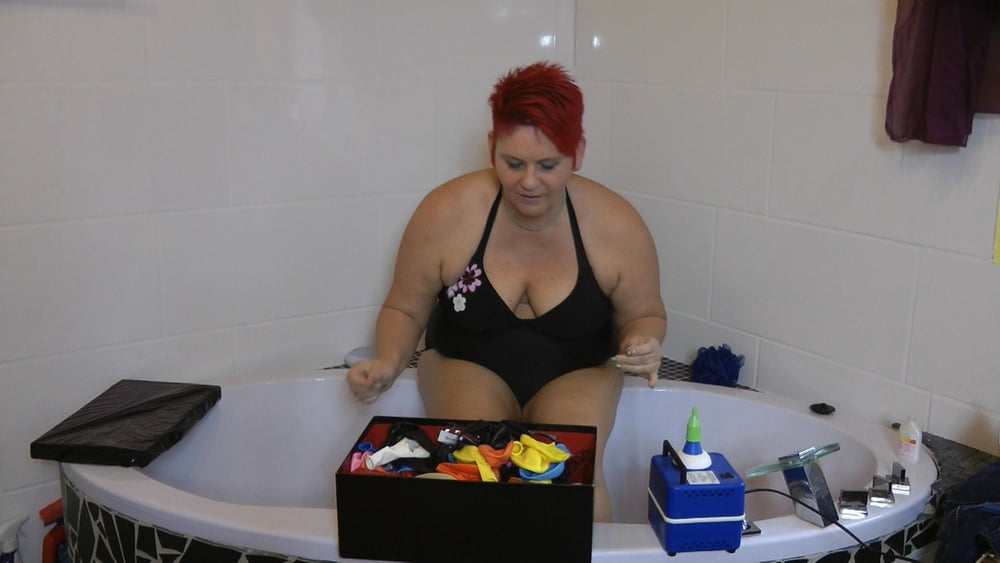 Balloon session in the tub #107147534