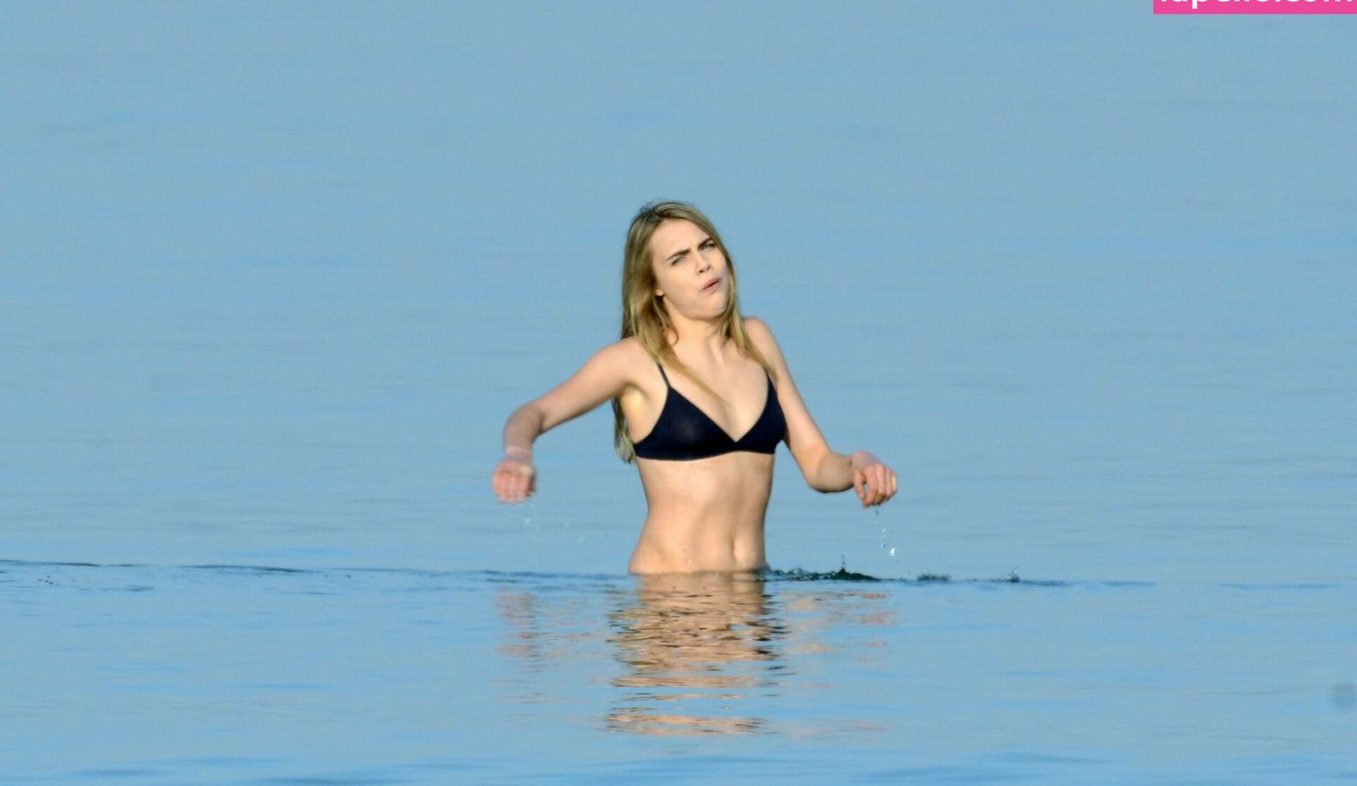 Cara Delevingne desnuda #107975680