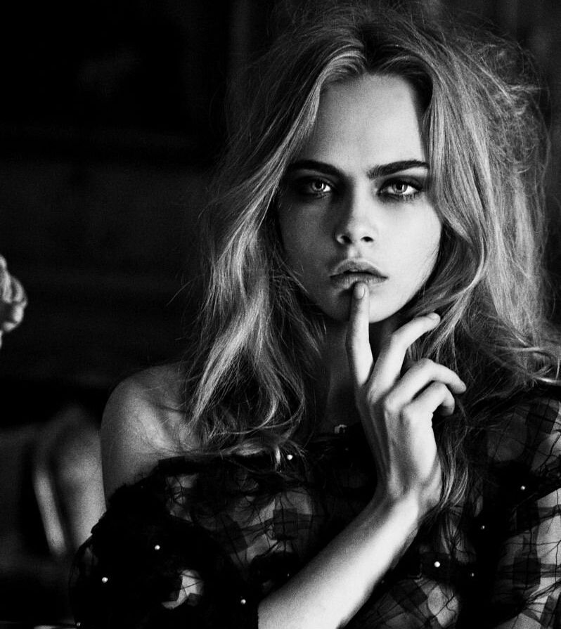 Cara Delevingne desnuda #107976060