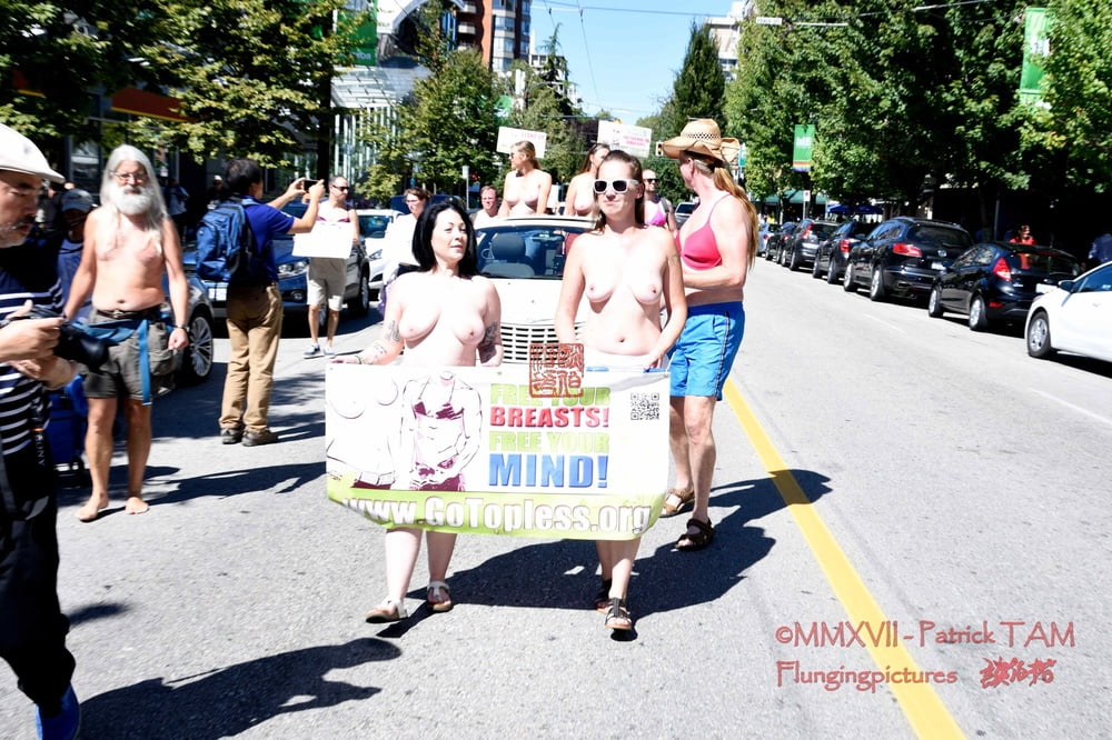 2017 proteste topless vancouver bc
 #90293376