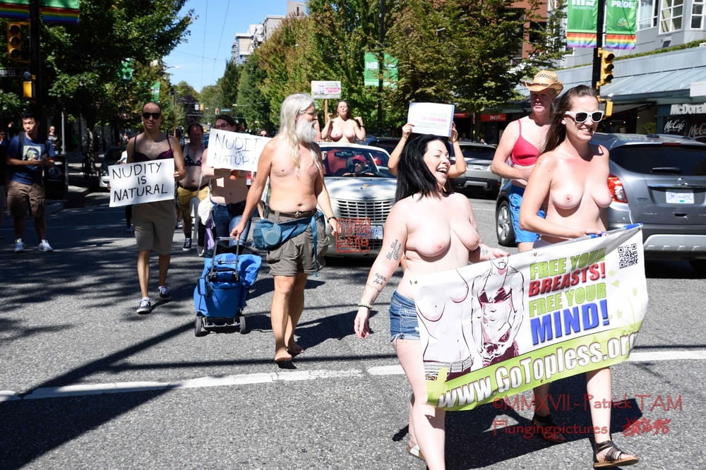 2017 proteste topless vancouver bc
 #90293399