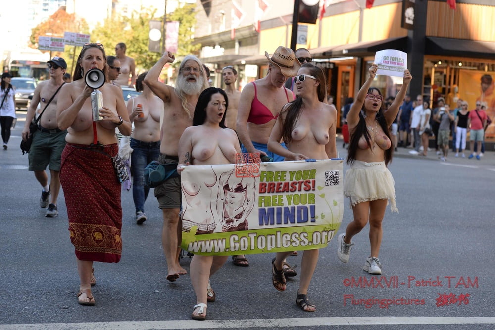 2017 proteste topless vancouver bc
 #90293554