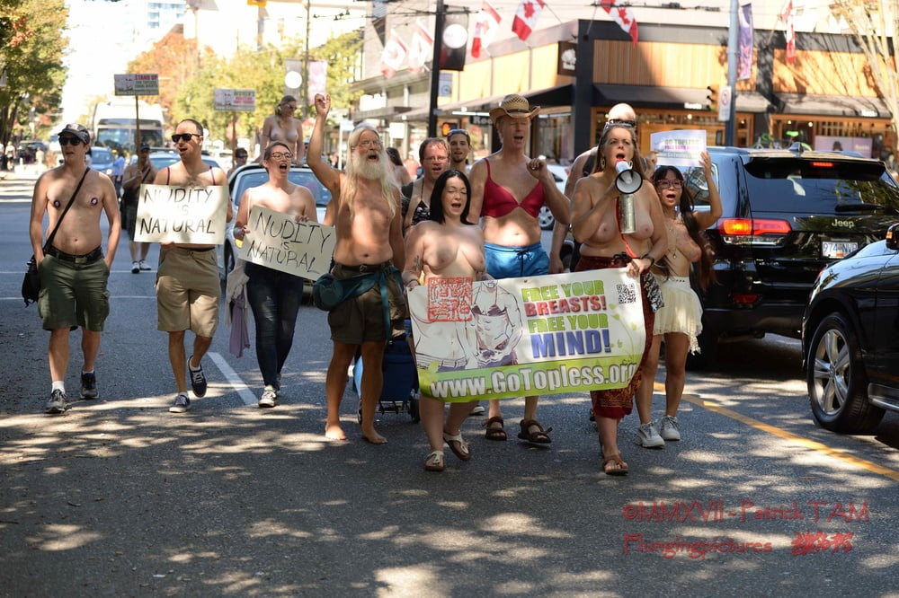 2017 proteste topless vancouver bc
 #90293557