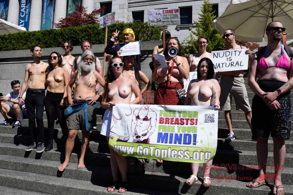 2017 proteste topless vancouver bc
 #90293615
