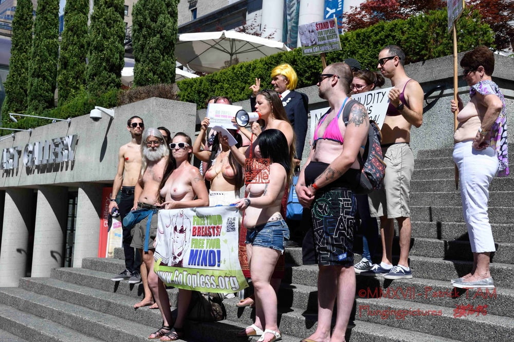 2017 proteste topless vancouver bc
 #90293642
