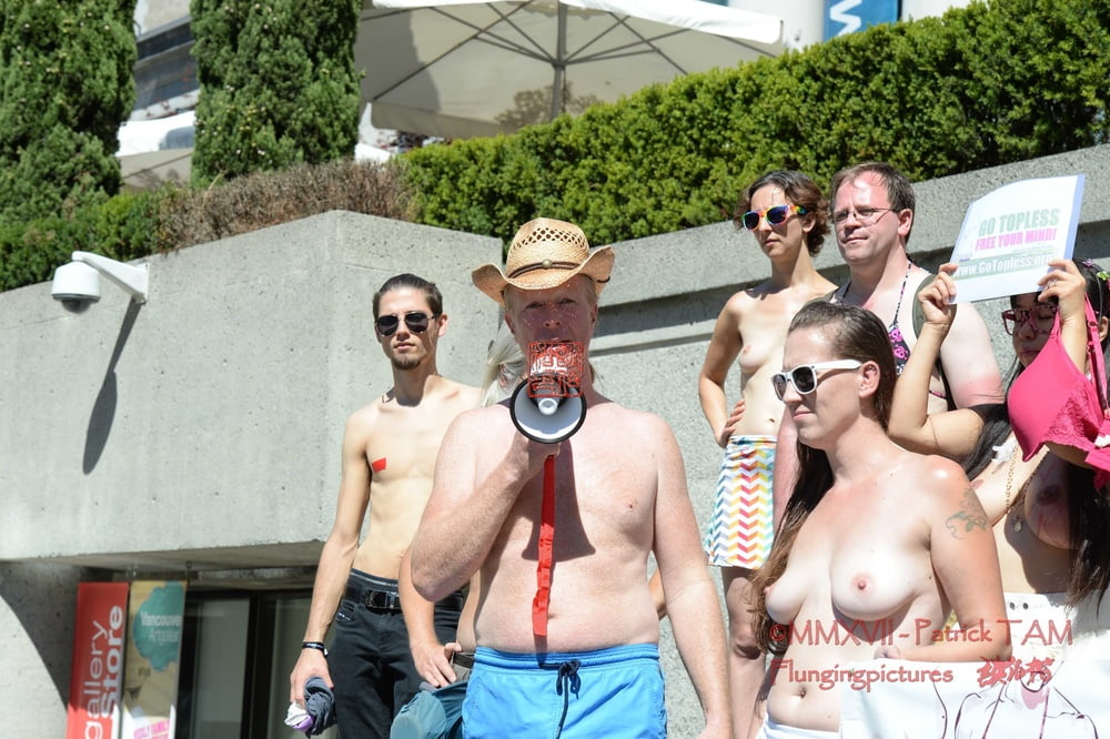 2017 proteste topless vancouver bc
 #90293665