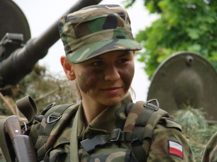 ポーランド女性兵士
 #99585775