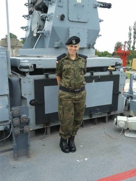 ポーランド女性兵士
 #99585801