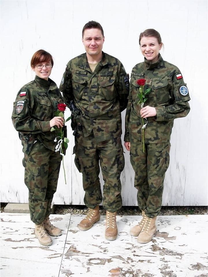 ポーランド女性兵士
 #99585993