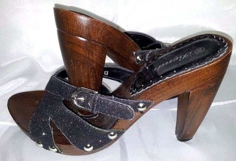 Piedi &amp; scarpe in vendita #97638600