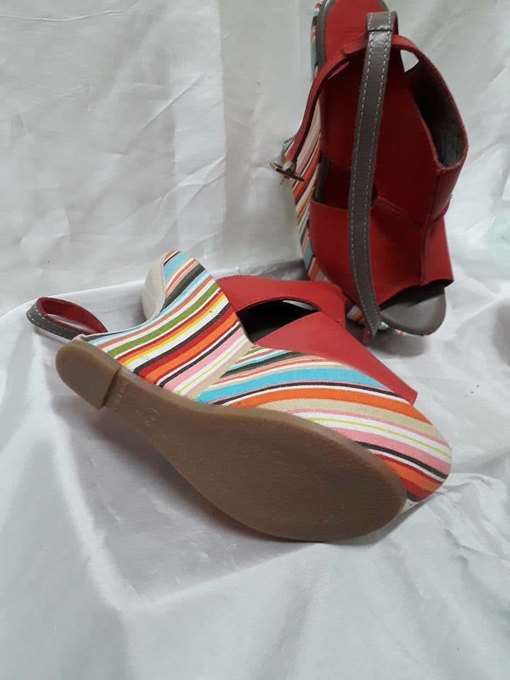 Piedi &amp; scarpe in vendita #97638608