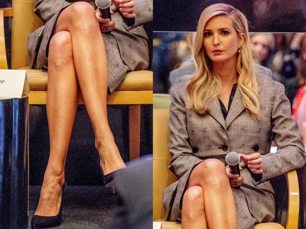 イヴァンカ・トランプのセクシーな足とハイヒール
 #104352738