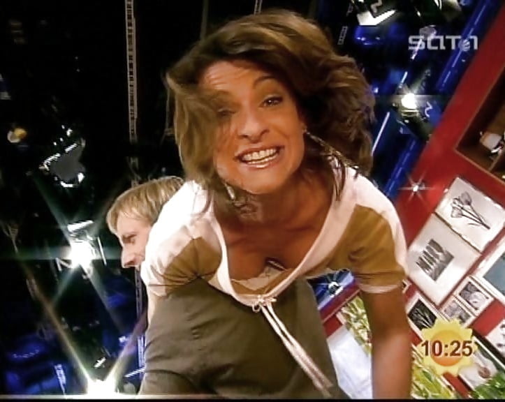 Marlene laesst tief blicken #97675041