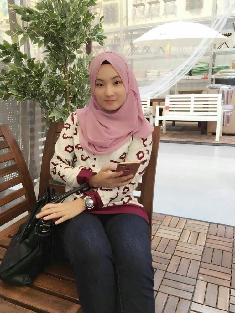 Melayu cinese caldo tudung hijab nudo
 #99230125