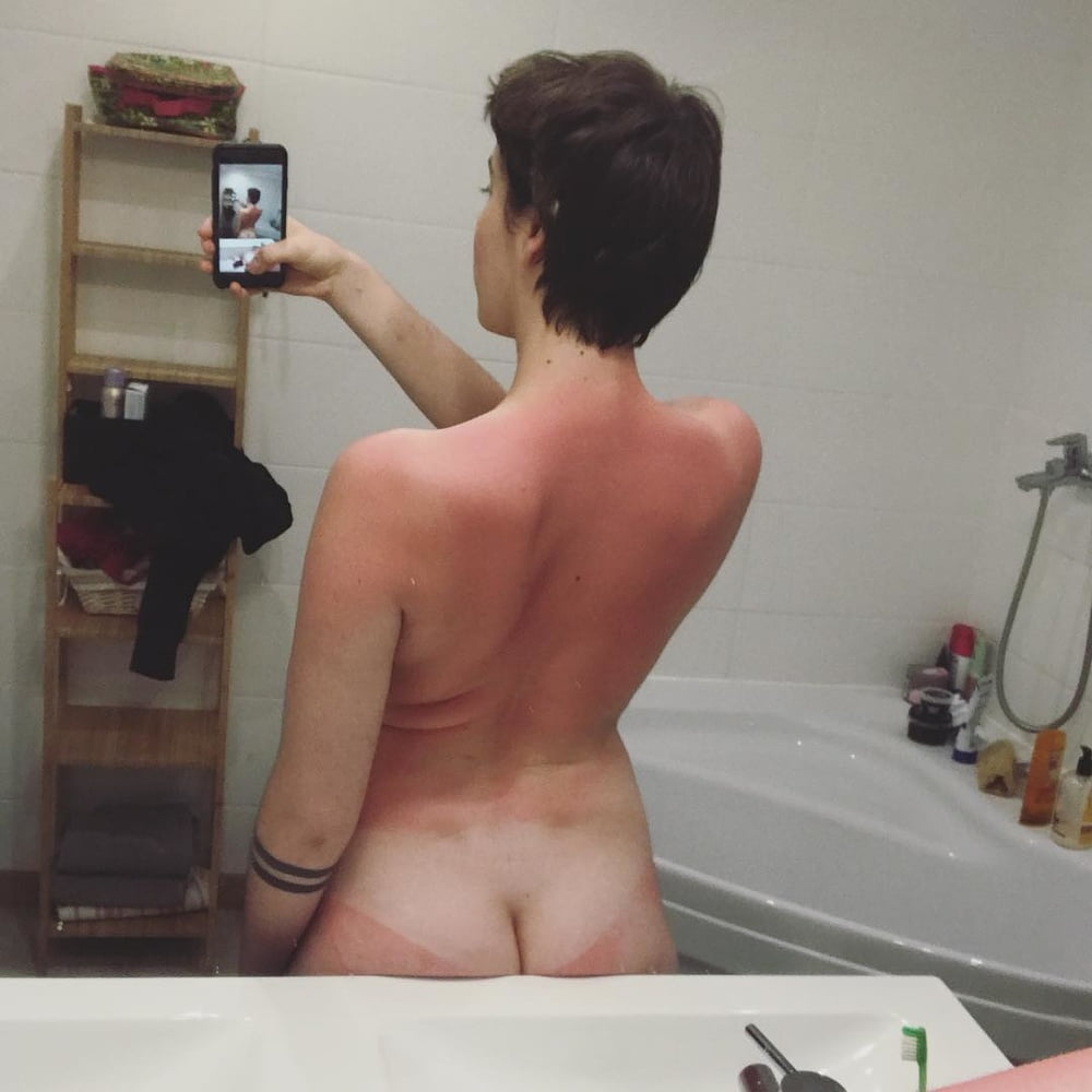 Feministe francaise s'exhibe sur insta
 #80356431