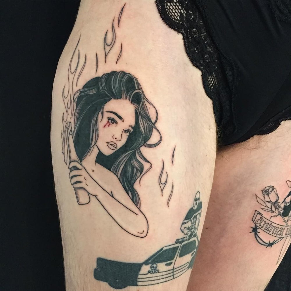 Feministe francaise s'exhibe sur insta
 #80356453