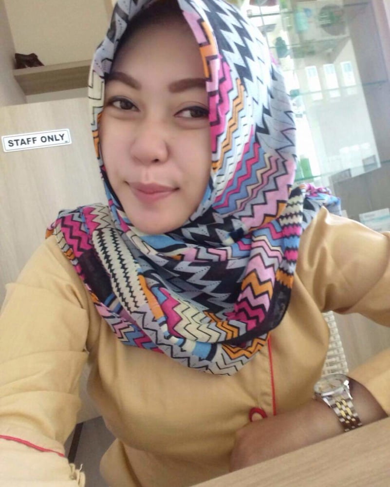 Indonesian Hijaber 1 #100629900