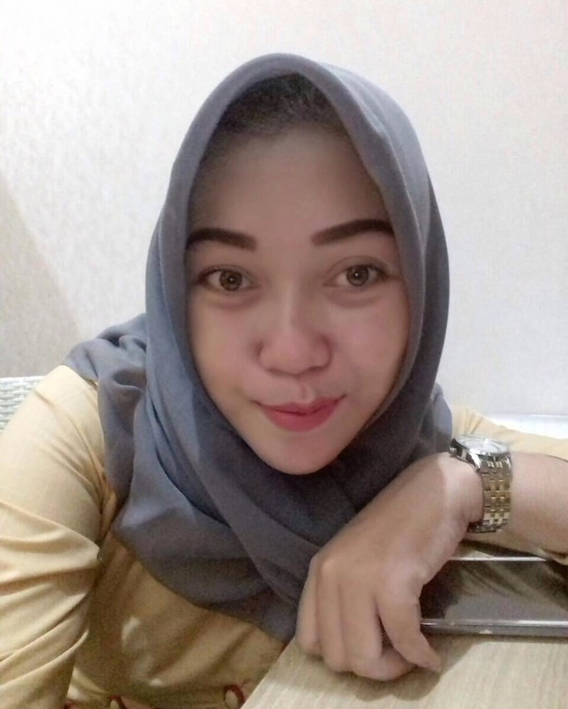 Indonesian Hijaber 1 #100629910