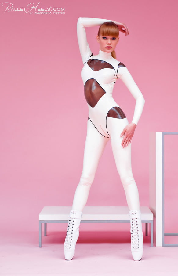 Chicas en ballethels 4
 #102075125