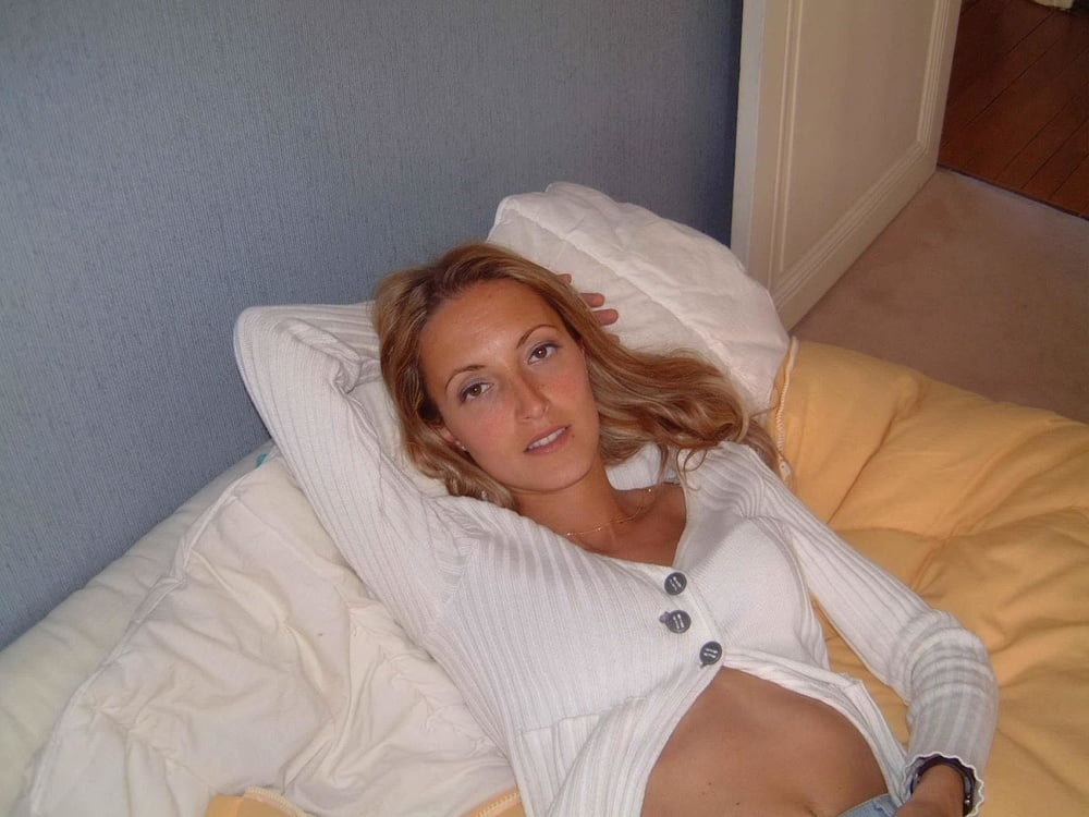 Sexy blonde milf
 #105107084