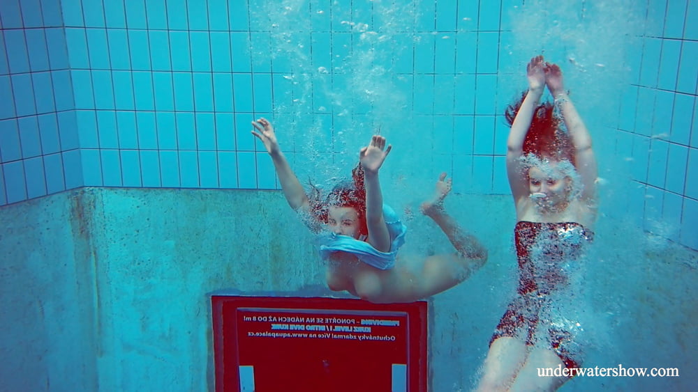 Dashka y vesta underwatershow
 #106775281