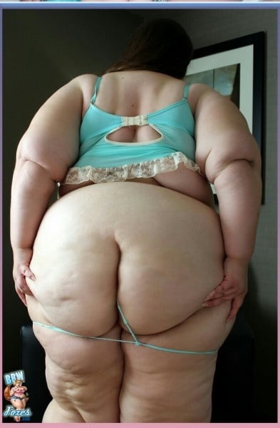 黒髪と青髪のゴルダ
 #105749138