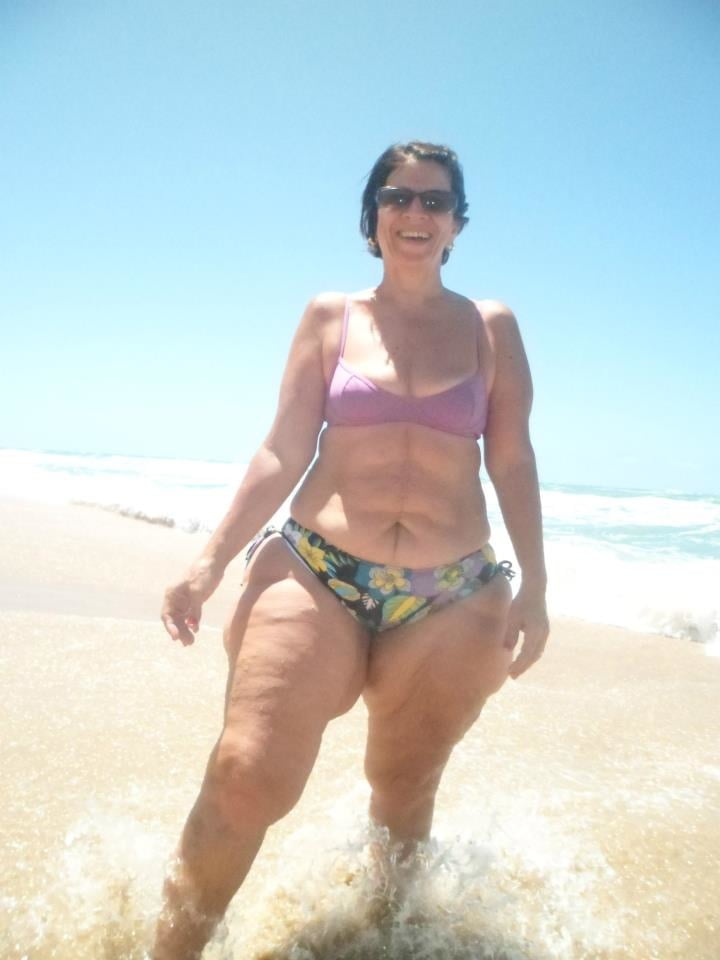 黒髪と青髪のゴルダ
 #105749555