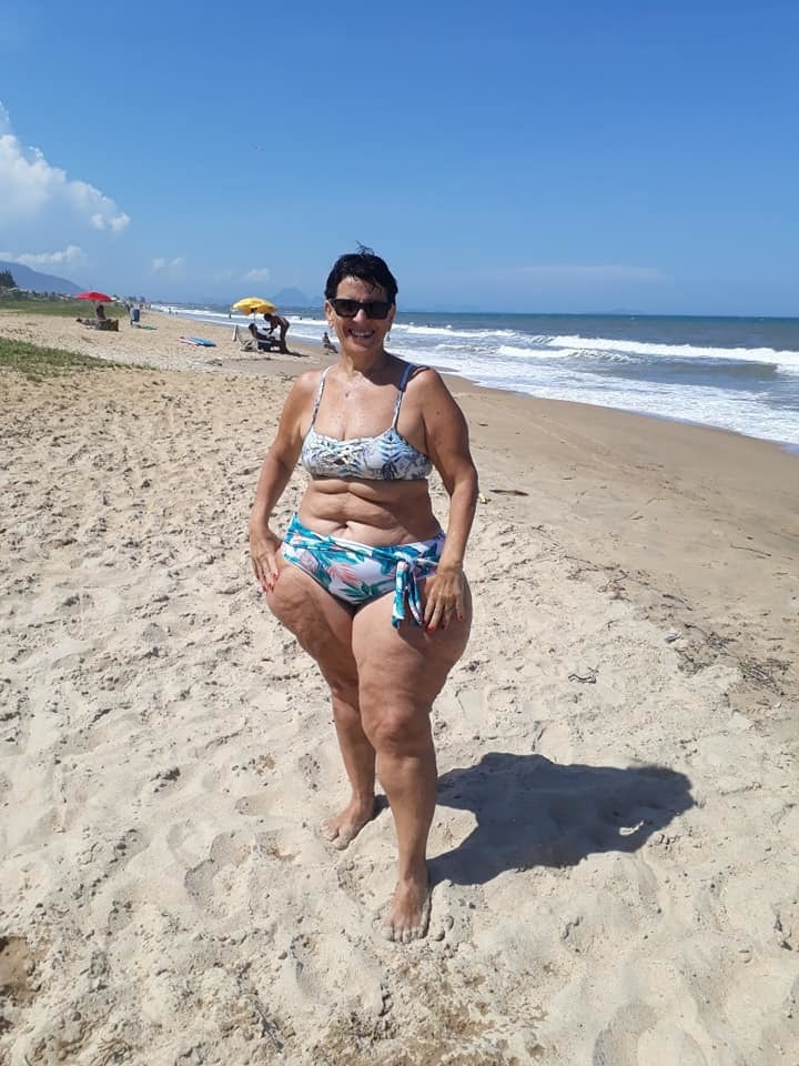 黒髪と青髪のゴルダ
 #105749565