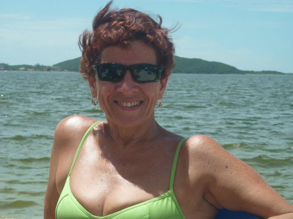 黒髪と青髪のゴルダ
 #105749568