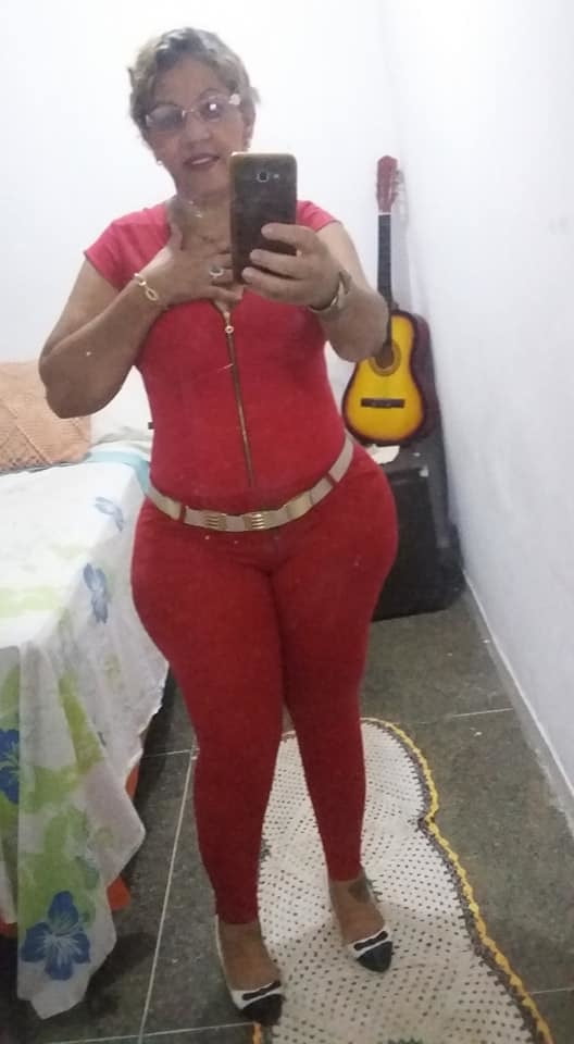 黒髪と青髪のゴルダ
 #105749585