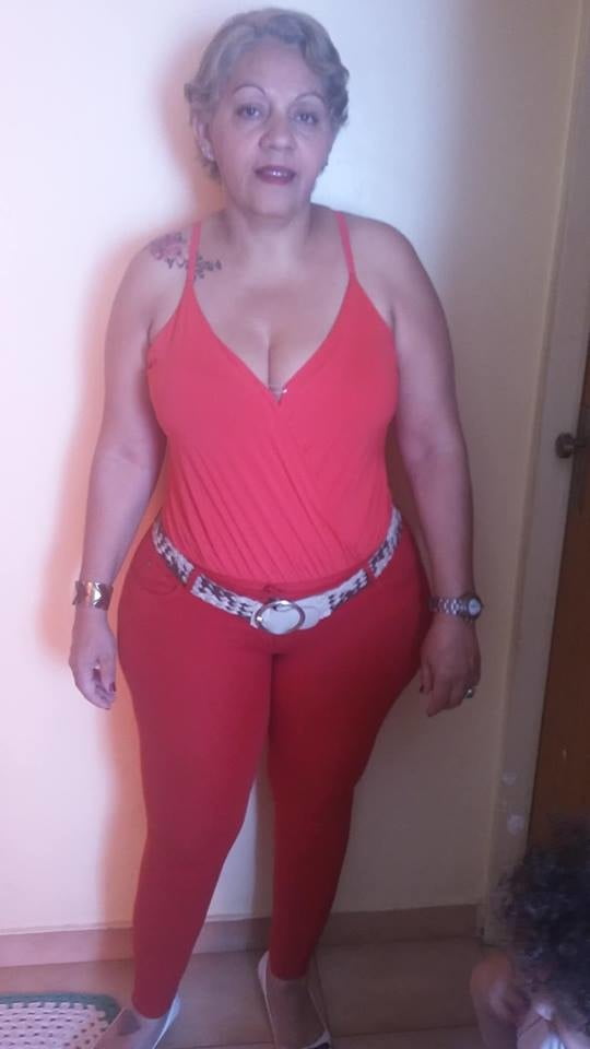 黒髪と青髪のゴルダ
 #105749586