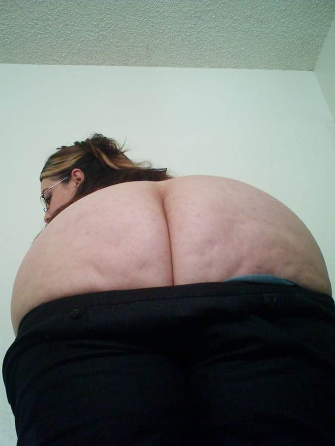 黒髪と青髪のゴルダ
 #105749602