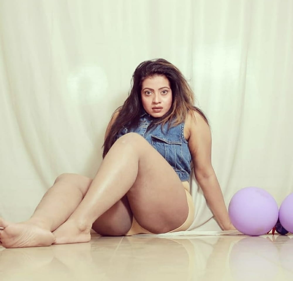Bangladeshi große brüste sanay
 #103808443