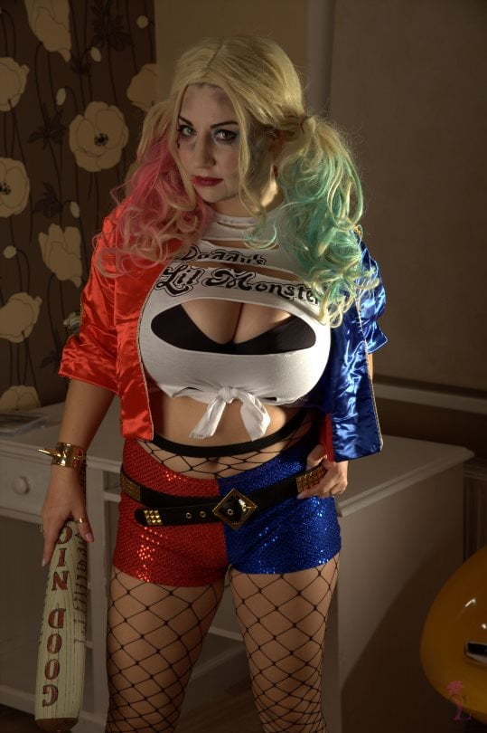 Harley quinn
 #93290945