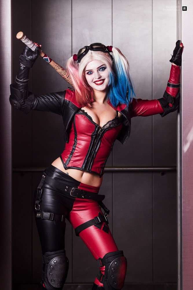 Harley quinn
 #93290948