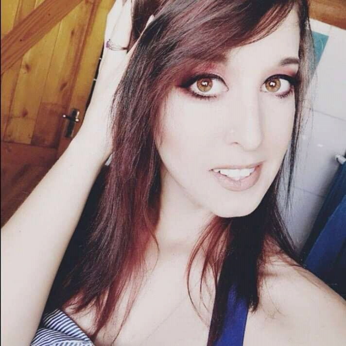 Ein wunderbares Mädchen
 #97446463