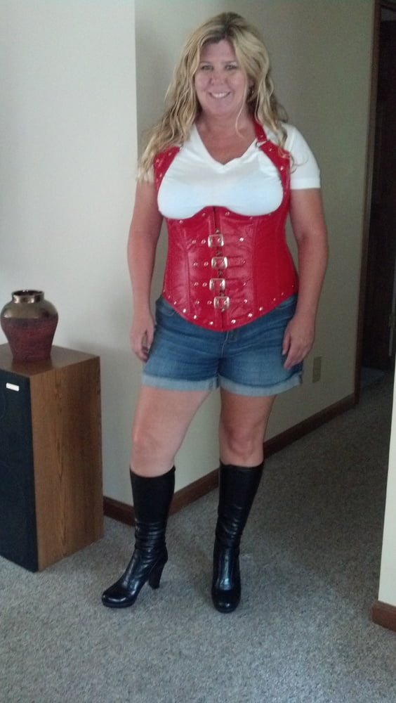 Milfs & Gilfs in Stiefeln Nr.13
 #102779471
