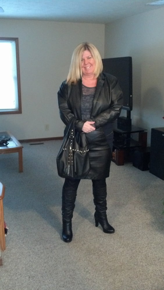 Milfs & Gilfs in Stiefeln Nr.13
 #102779480